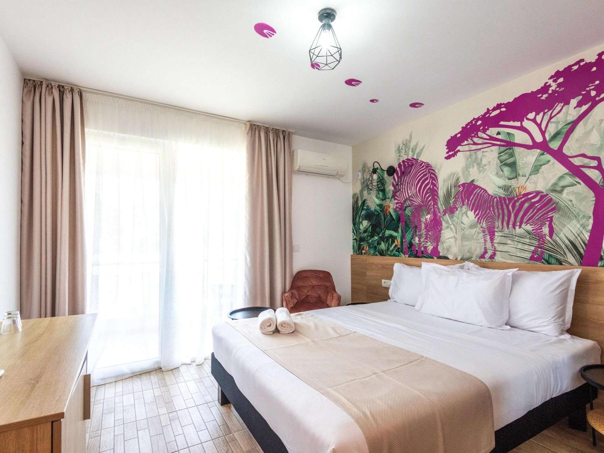 Ibis Styles Venus Hotel Exterior photo